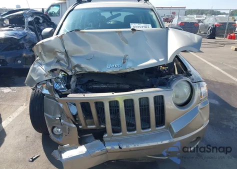 2010 Jeep Compass Sport z USA, uszkodzony, nr VIN 1J4NT4FBXAD561095